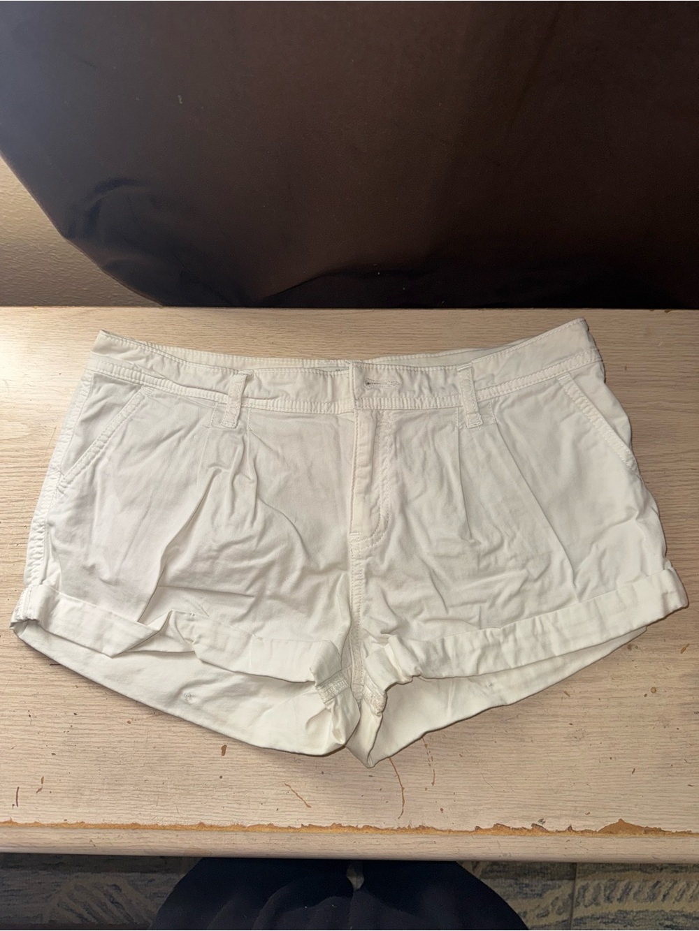 Abercrombie & Fitch White Shorts with Pleated Design